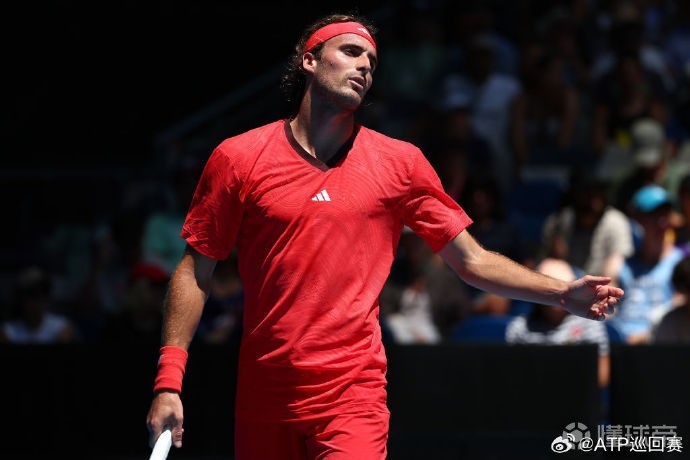 年终总决赛碾压澳网,西西帕斯高光表现 年终总决赛碾压澳网,西西帕斯高光表现